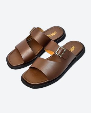 ক্লাসিক ব্রাউন বাকল স্লাইড স্যান্ডেল